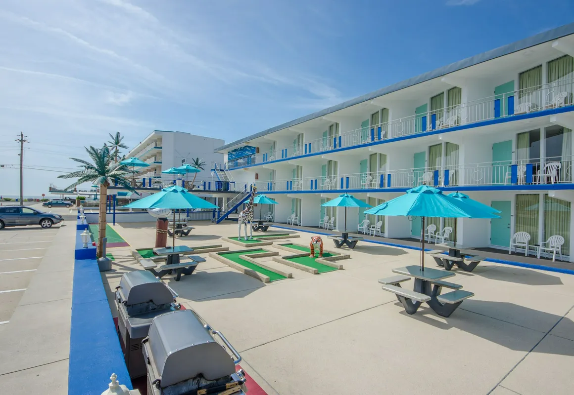 Compass Family Resort hotel hero