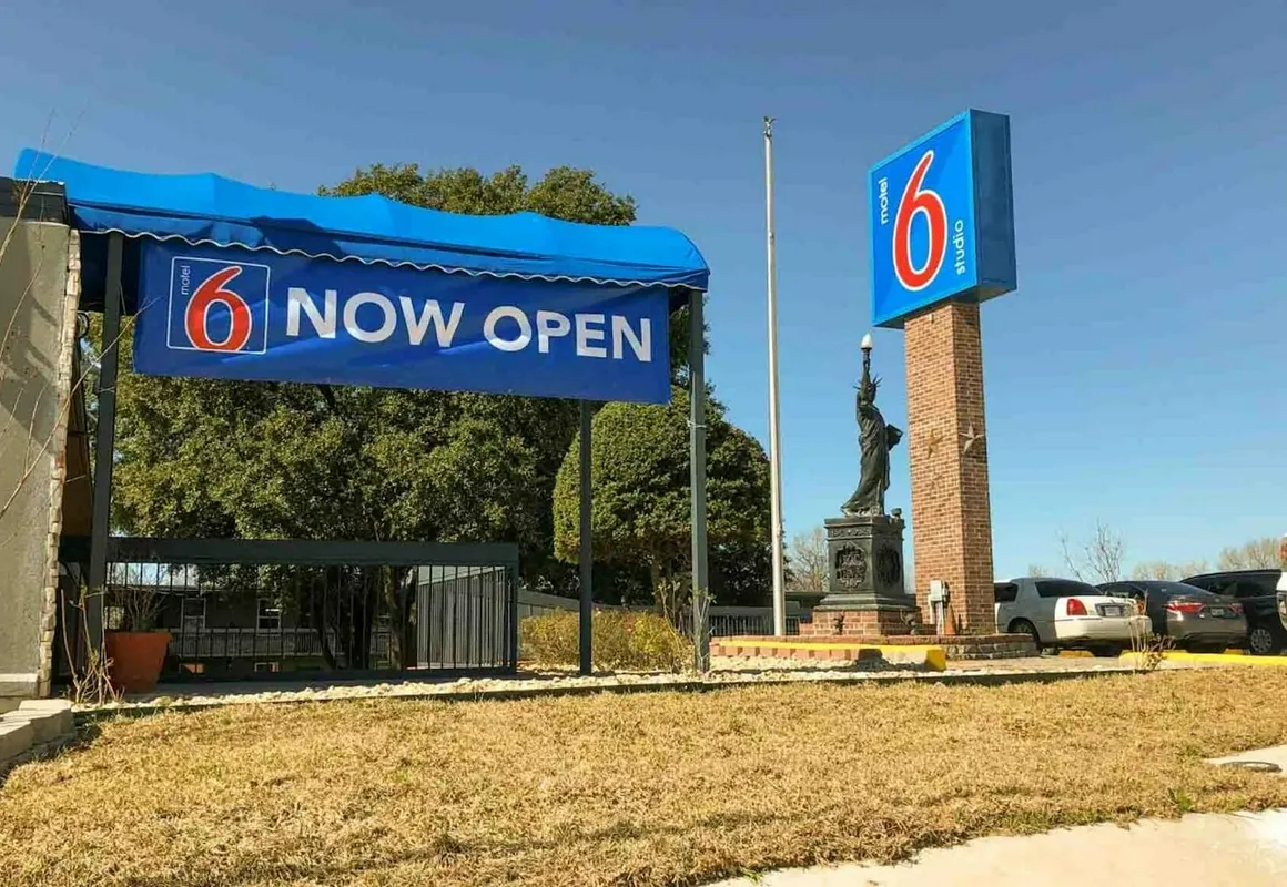 Motel 6 Temple, TX hotel hero