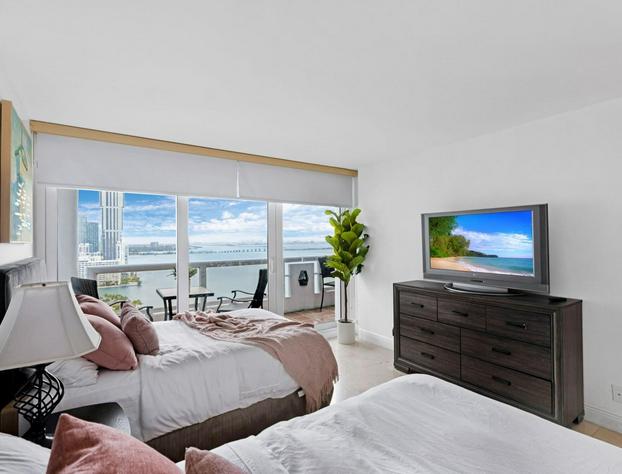 Bayfront Gem with Balcony and Pool hotel detail image 4