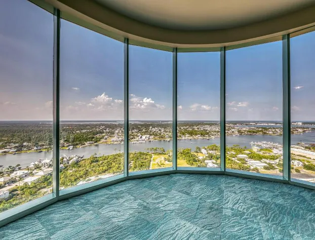 Turquoise C1507 hotel detail image 1