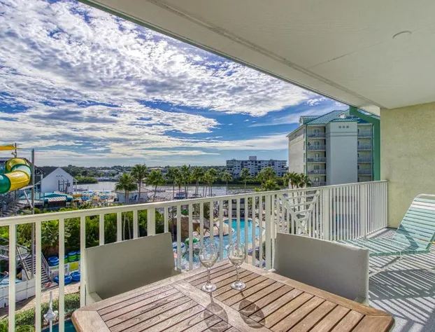 New Hotel Collection Harbourside hotel detail image 4