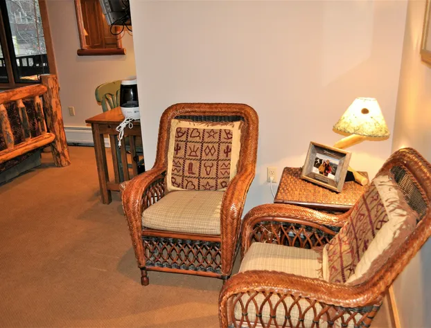 Arapahoe Lodge 1 Bed 2 Bath hotel detail image 1