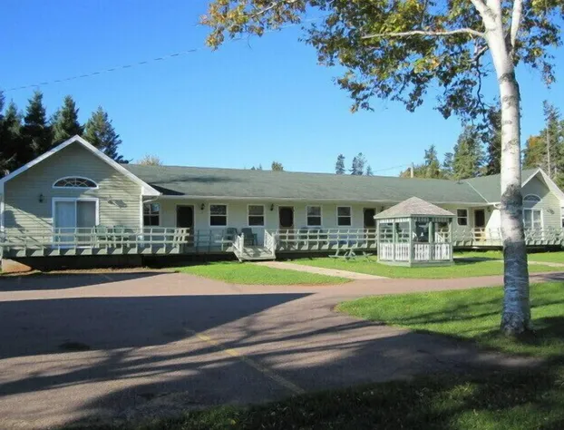 Briarwood Coastal Cottages & Lodge hotel detail image 1
