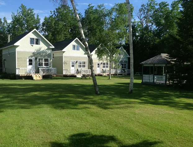 Briarwood Coastal Cottages & Lodge hotel detail image 3