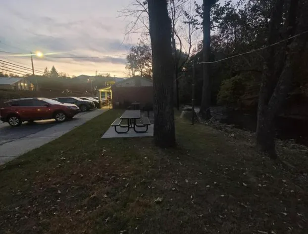 Economy Inn Sylva hotel detail image 1