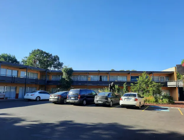 Longview Inn hotel detail image 1