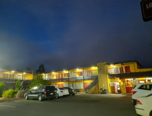 Longview Inn hotel detail image 2