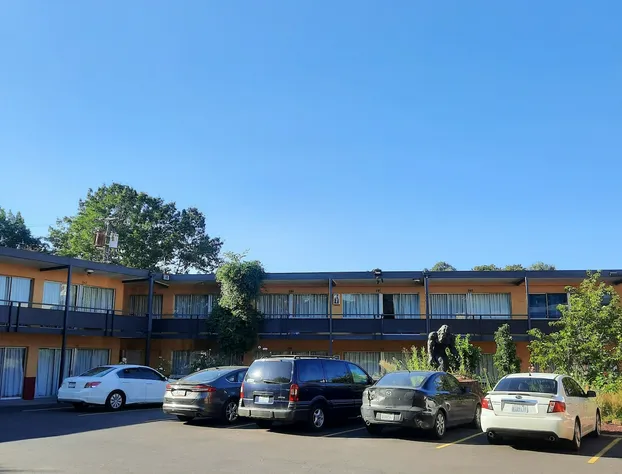 Longview Inn hotel detail image 4