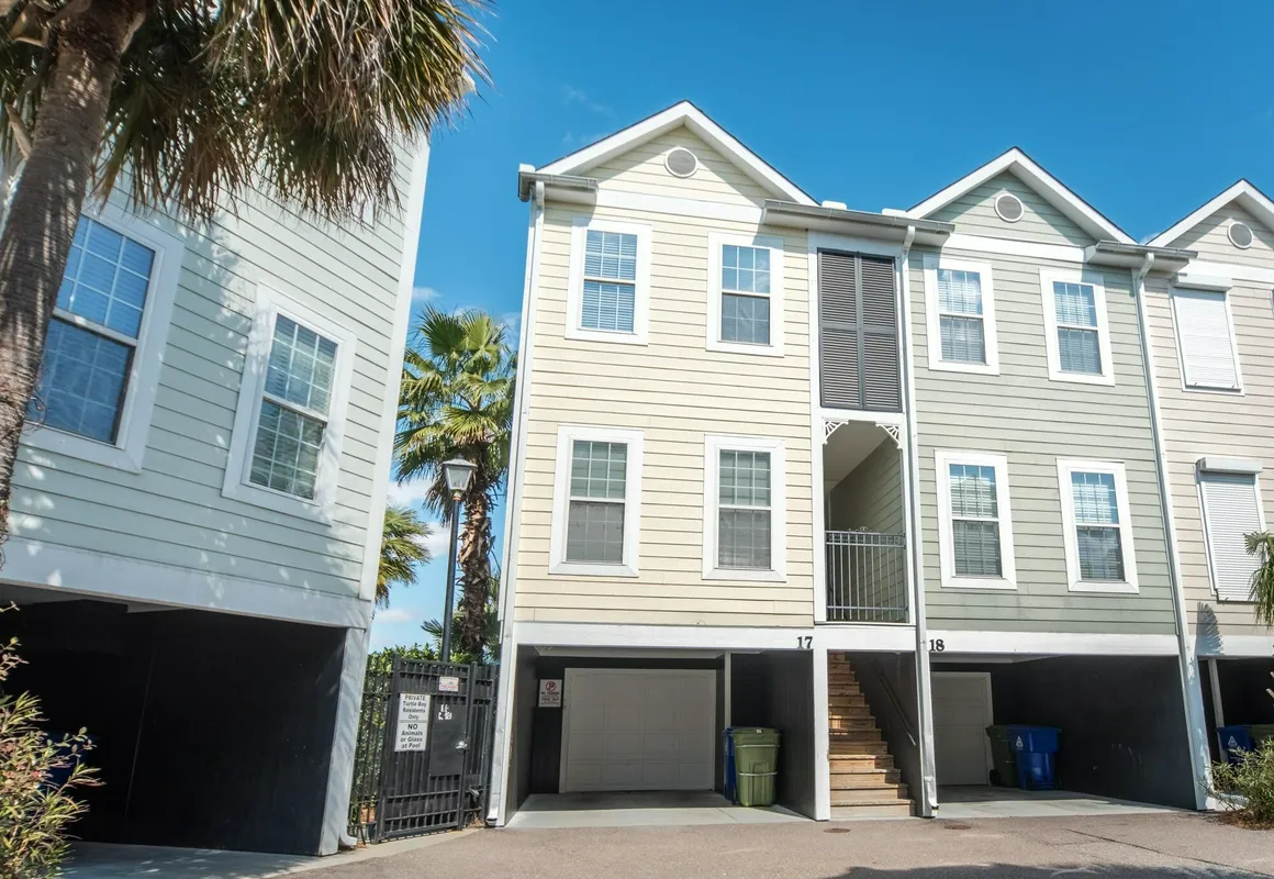 Turtle Bay 17 hotel hero