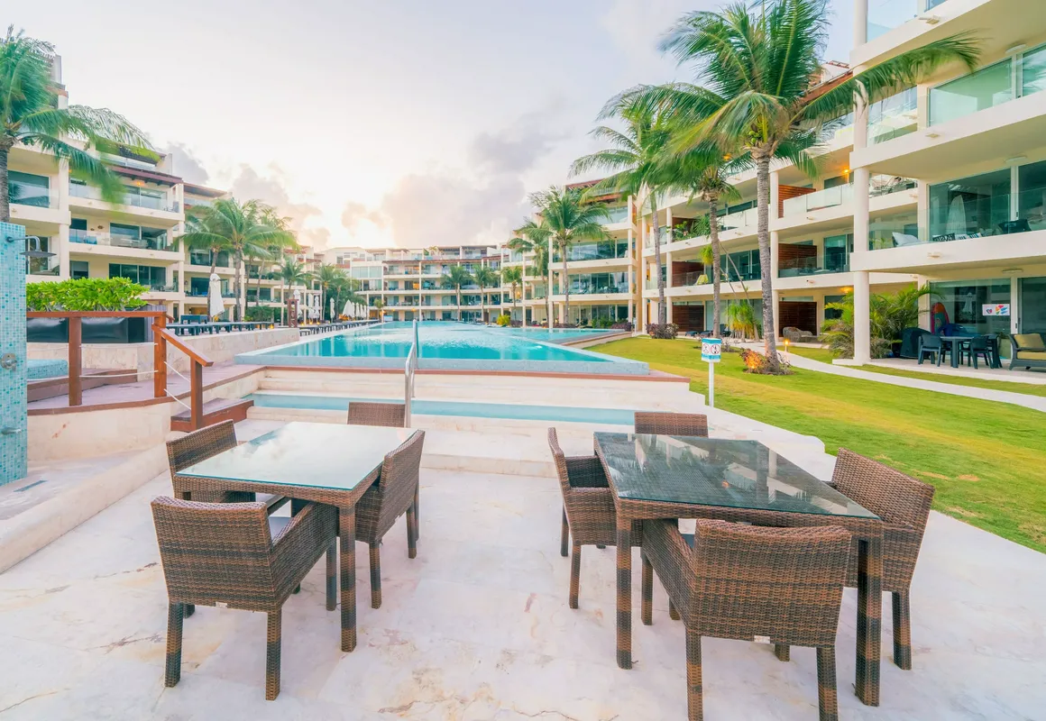 Elements 108 by NAS hotel hero