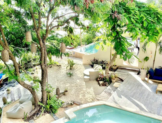 Lola by Coco B Isla hotel detail image 2