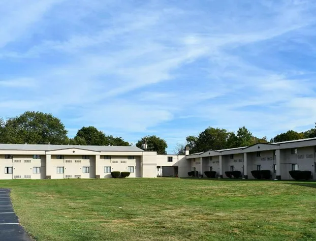 Econo Lodge Inn & Suites Bordentown hotel detail image 4