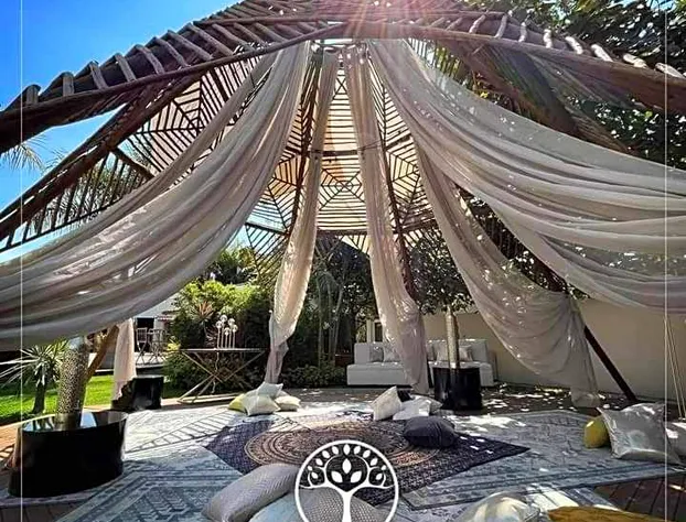 El Laurel Hotel Boutique hotel detail image 1