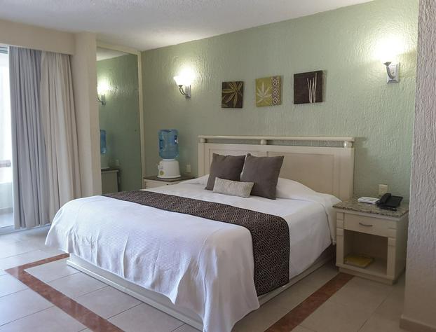 AR Solymar hotel detail image 1
