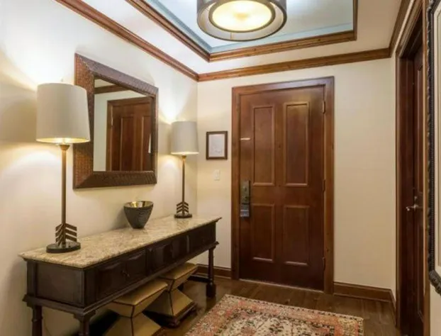 Aspen Ritz-Carlton 3 Bedroom Residence With Full Service Resort Amenities And True Ski In Ski Out Access hotel detail image 4