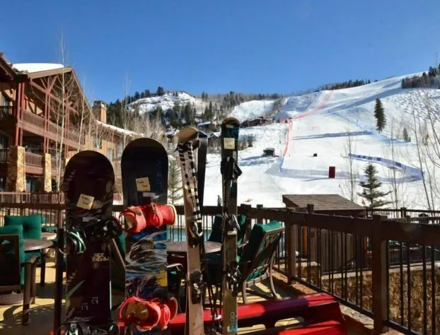 Aspen Highlands 2 Bedroom Residence at the Ritz-Carlton hotel detail image 2