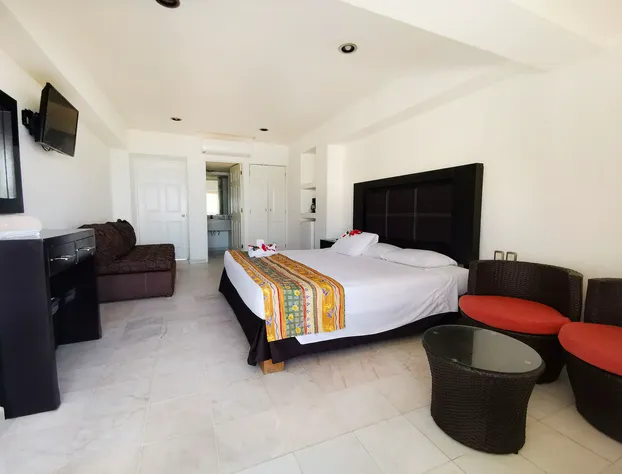 Condominios Ixtapa Rentals hotel detail image 1