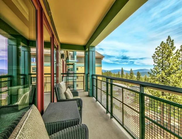 Mid-Mountain Luxury At Northstar 2 Bedroom Condo By Redawning hotel detail image 3