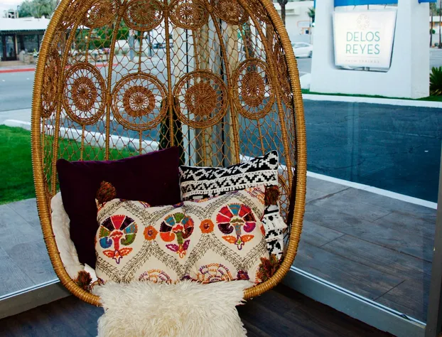 Delos Reyes Palm Springs hotel detail image 4