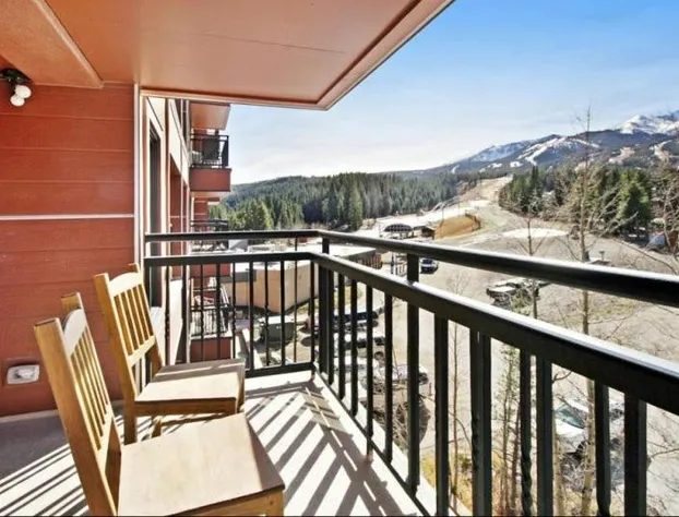 2 Bedroom Ski in, Ski out Mountain Vacation Rental Located Next to Historic Main Street in Downtown Breckenridge hotel detail image 4