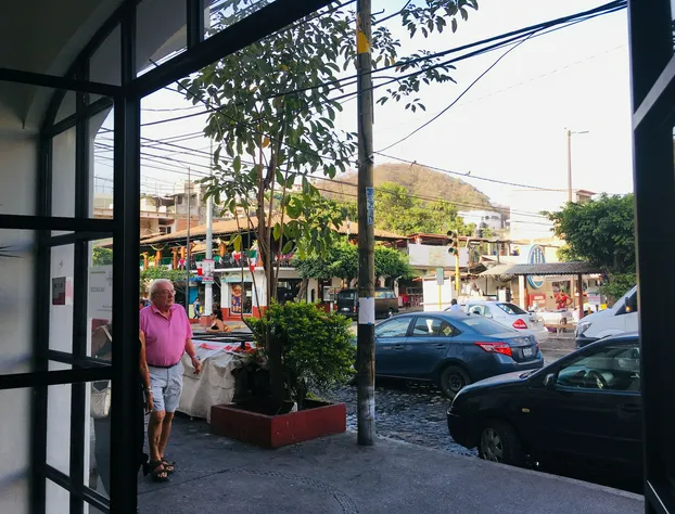 Tropicus 24 Romantic Zone Suite Room With Balcony hotel detail image 2