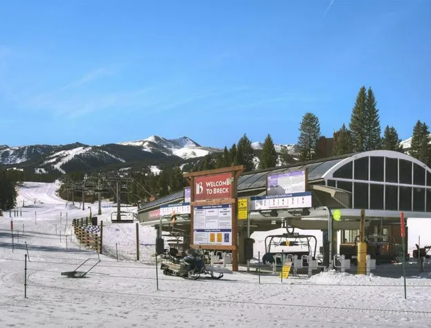 4 Bedroom Ski in, Ski out Mountain Vacation Rental Located Next to Historic Main Street in Downtown Breckenridge hotel detail image 2