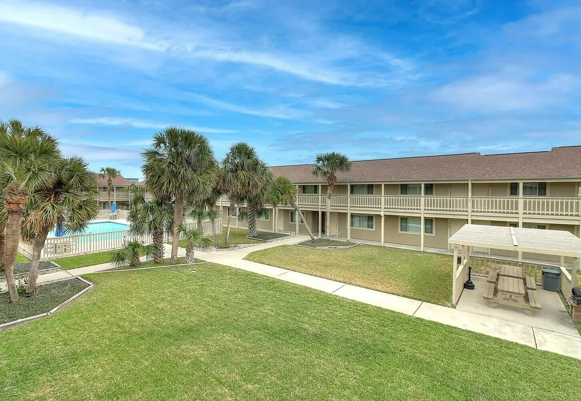 Courtyard #224 Condo hotel hero