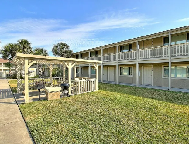 Courtyard #224 Condo hotel detail image 3