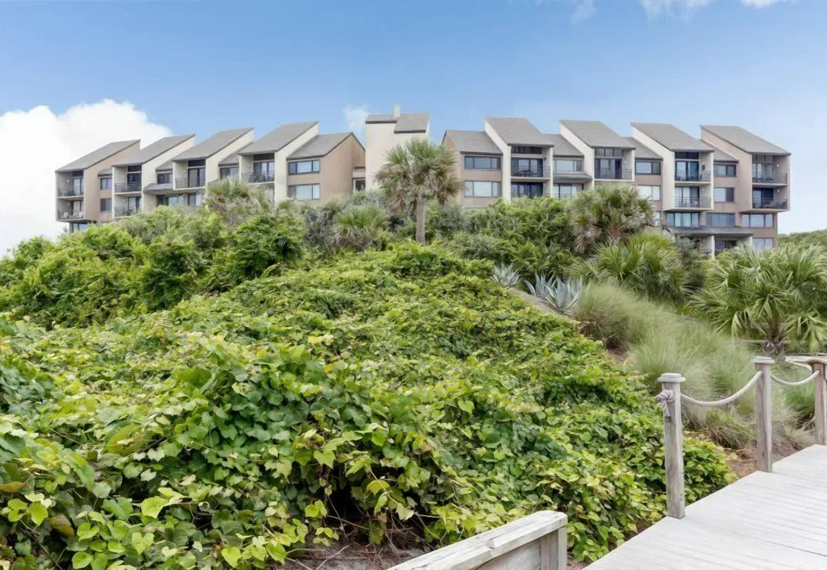 1127 Beach Walker hotel hero