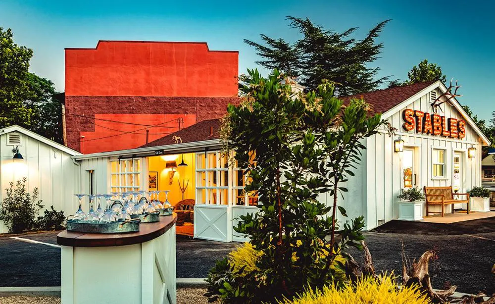 Stables Inn hotel hero