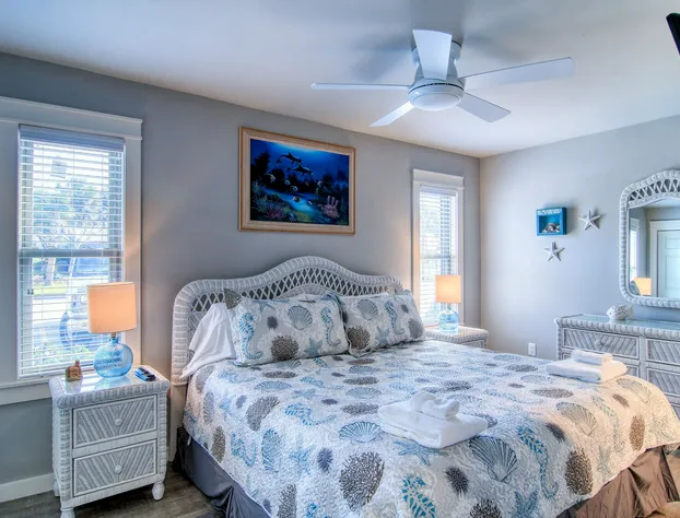 Courtyard #114 1 Bedroom Condo By Redawning hotel detail image 3