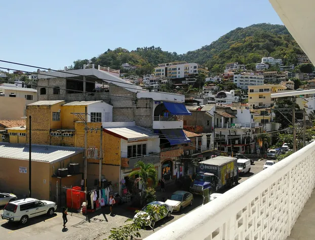 Tropicus 16 Romantic Zone Suite Room With Balcony hotel detail image 2