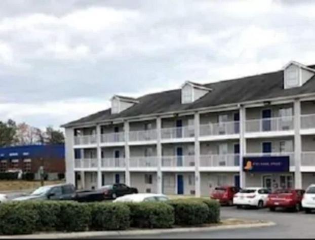 InTown Suites Extended Stay Chattanooga TN - Hamilton Place hotel detail image 1