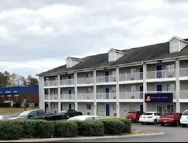 InTown Suites Extended Stay Chattanooga TN - Hamilton Place hotel detail image 1