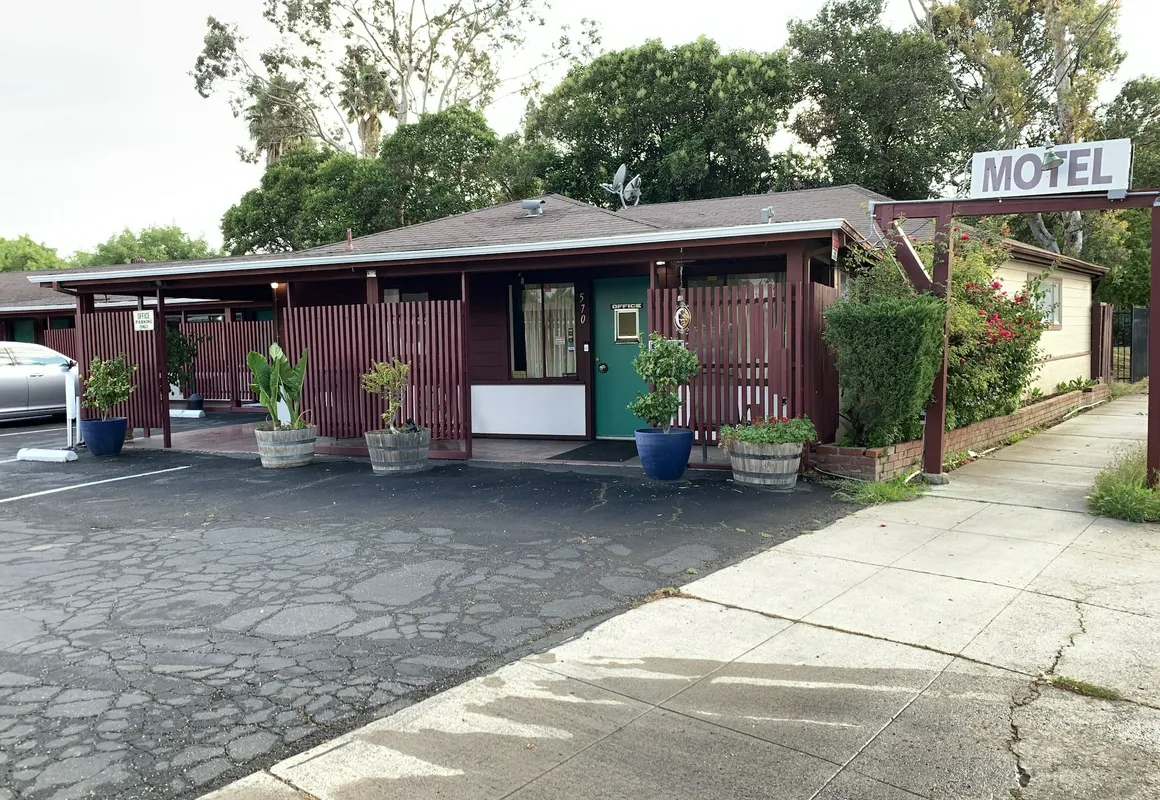 Pacheco Pass Motel hotel hero