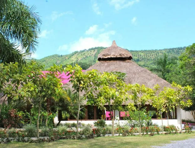 HI Huasteca Inn Hotel hotel detail image 1