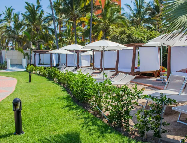 Plaza Pelicanos Grand Beach Resort - All Inclusive hotel detail image 1