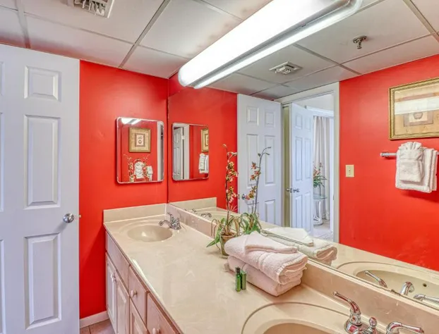 Watercrest 708 hotel detail image 4