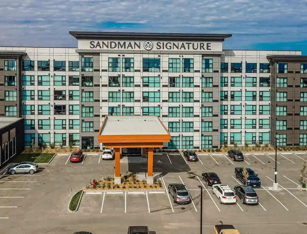 Sandman Signature Saskatoon South Hotel hotel detail image 3