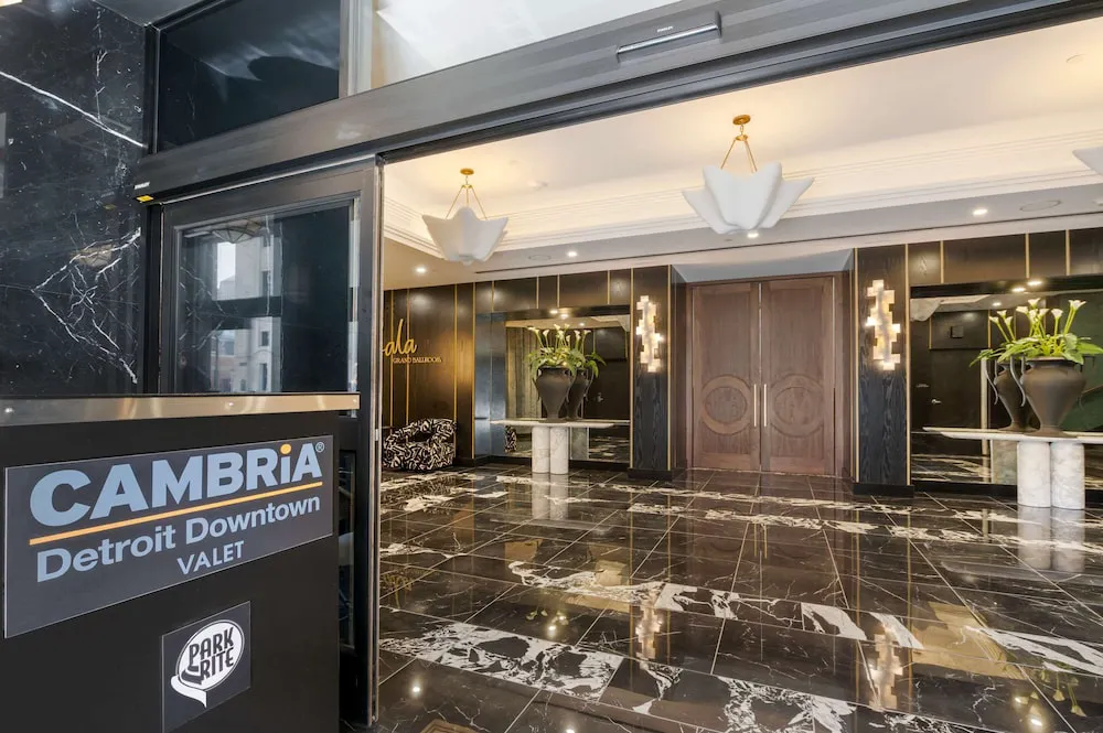 Cambria Hotel Detroit Downtown hotel hero