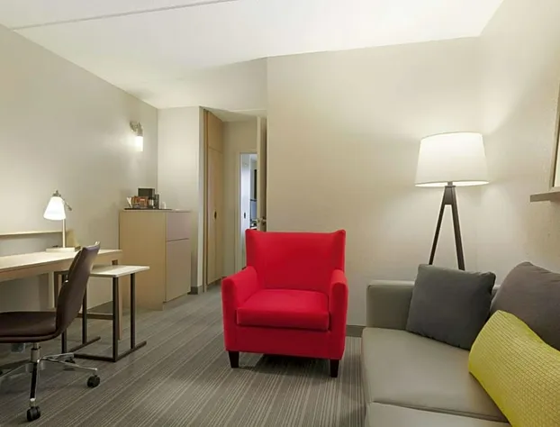 Park Plaza Minneapolis Mall of America hotel detail image 3