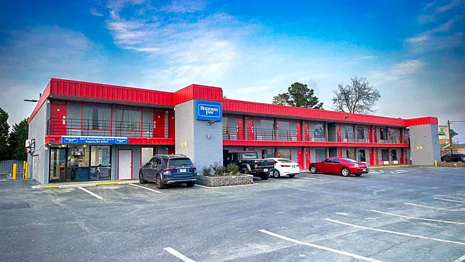 Rodeway Inn hotel hero