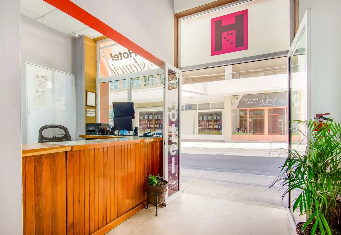 Hotel La Estancia hotel hero