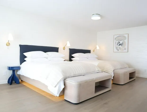 The Shoals Suites and Slips hotel detail image 3