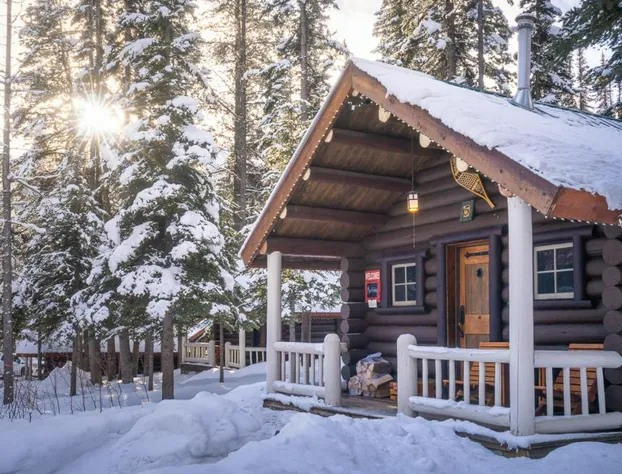 Storm Mountain Lodge Cabins & Dining hotel detail image 2