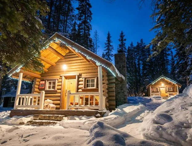 Storm Mountain Lodge Cabins & Dining hotel detail image 4