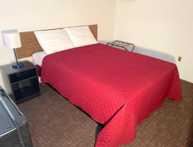 Cardinal Motel hotel detail image 3