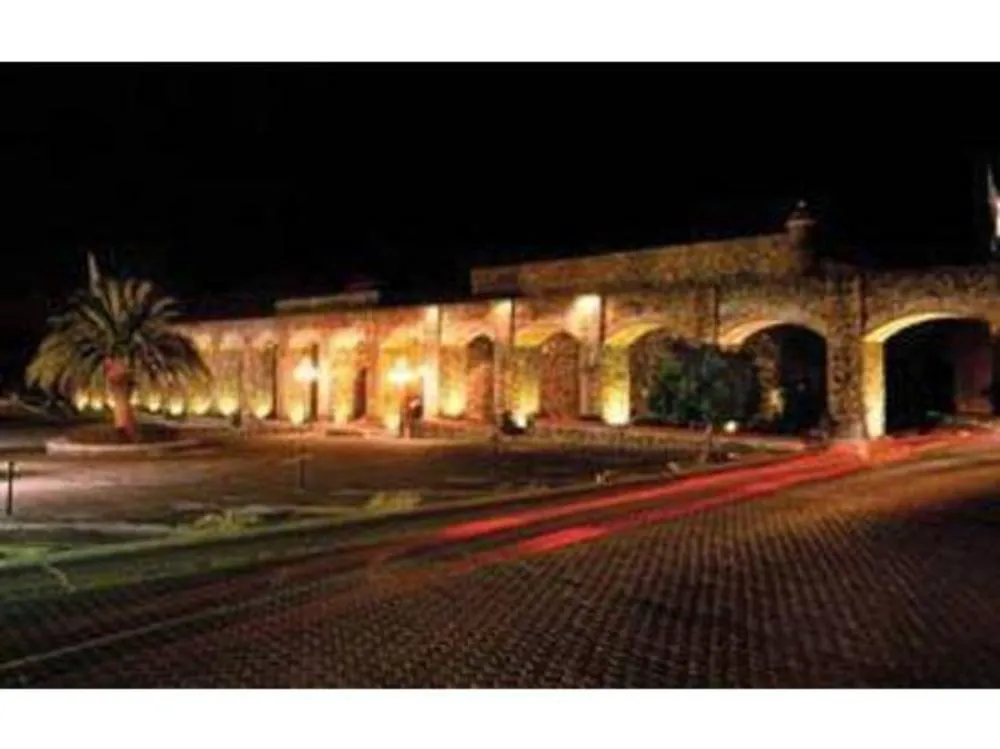 Mision Grand Juriquilla hotel hero