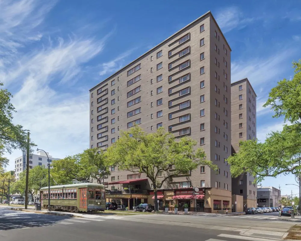 Club Wyndham Avenue Plaza hotel hero