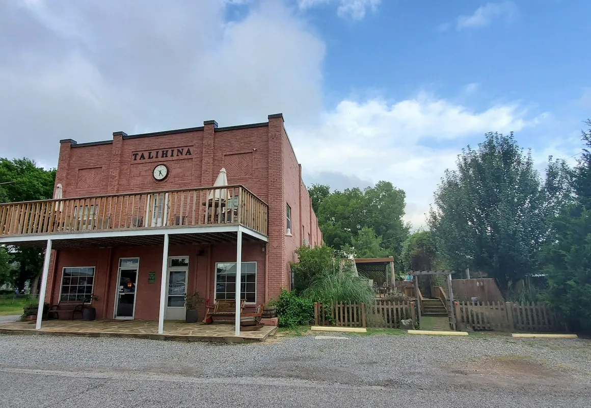 Hootie Creek Guest House hotel hero